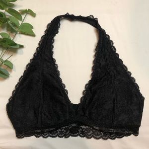 Hollister Gilly Hicks black laced halter bralette! Medium